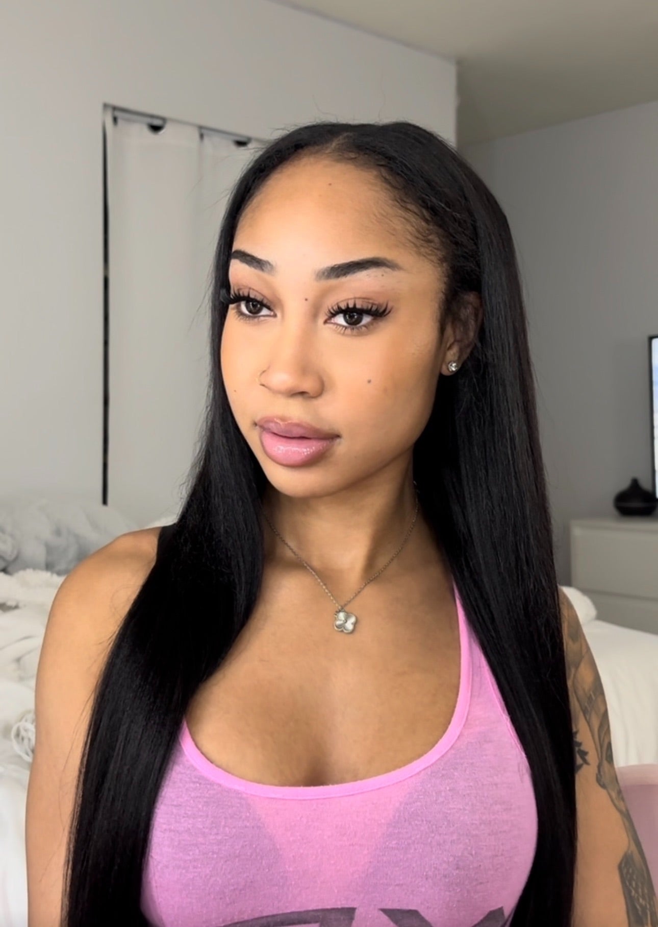 V part 24inch yaki straight human hair wig